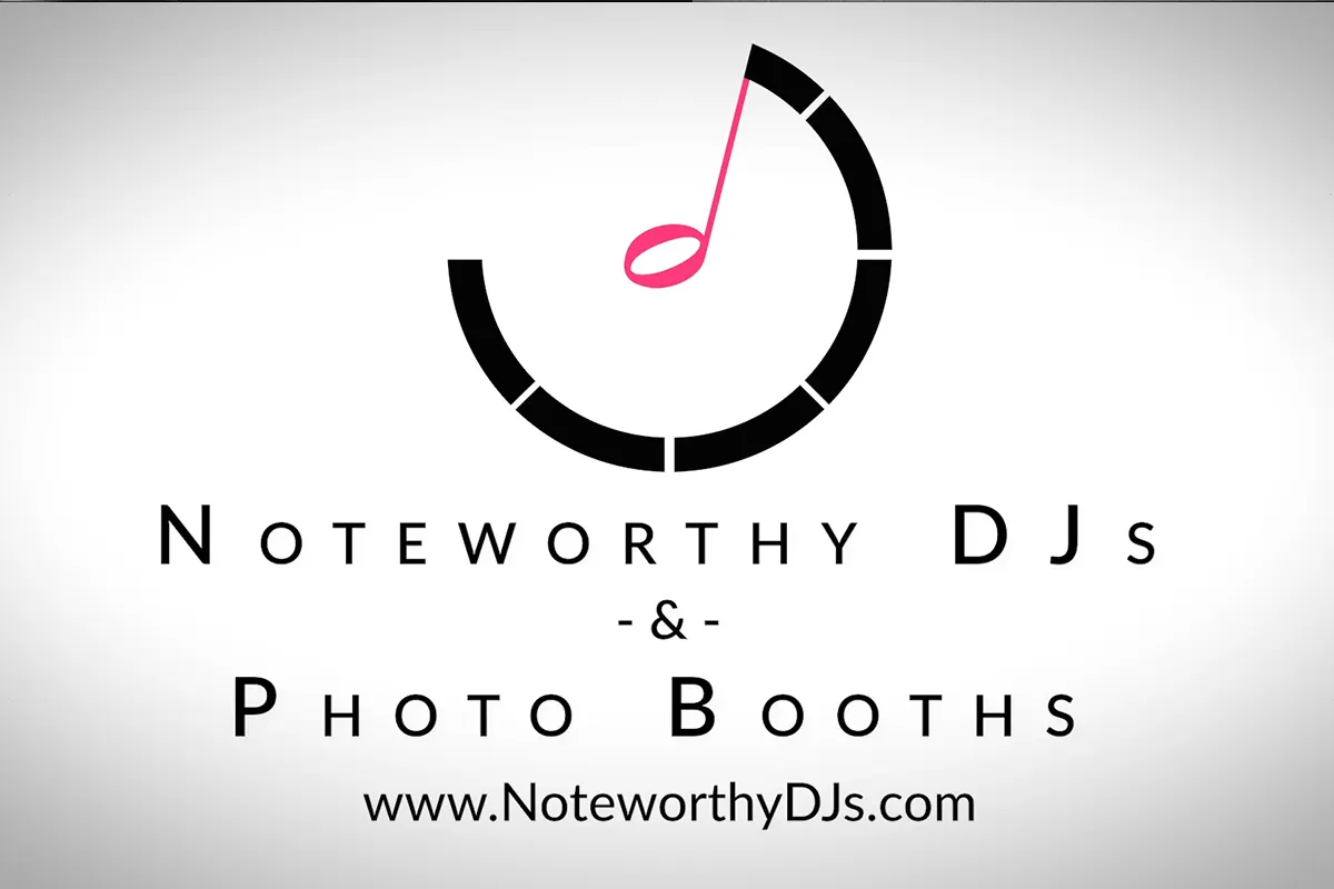 noteworthy djs video wedding and party dj packs the dance floor